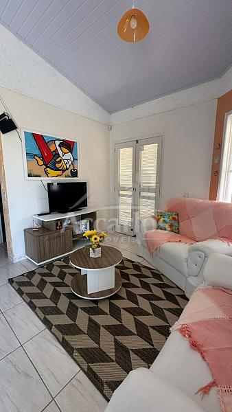CASA 3 DORMITORIOS COM PISCINA  E KIOSQUE 3