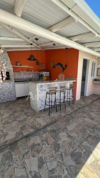 CASA 3 DORMITORIOS COM PISCINA  E KIOSQUE 19