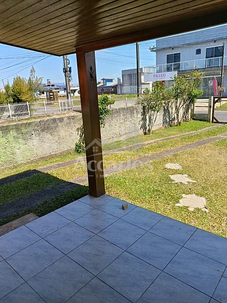 CASA DE 2 DORMIT�TIOS NO PASSO DE TORRES SC 4