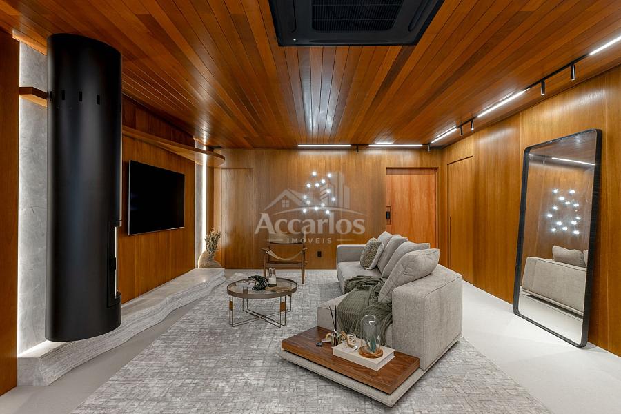 APARTAMENTO EM FRENTE � PRA�A DA PRAINHA 23
