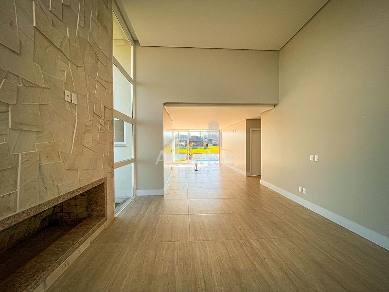 Bel�ssima casa em condominio Reserva das �guas 10