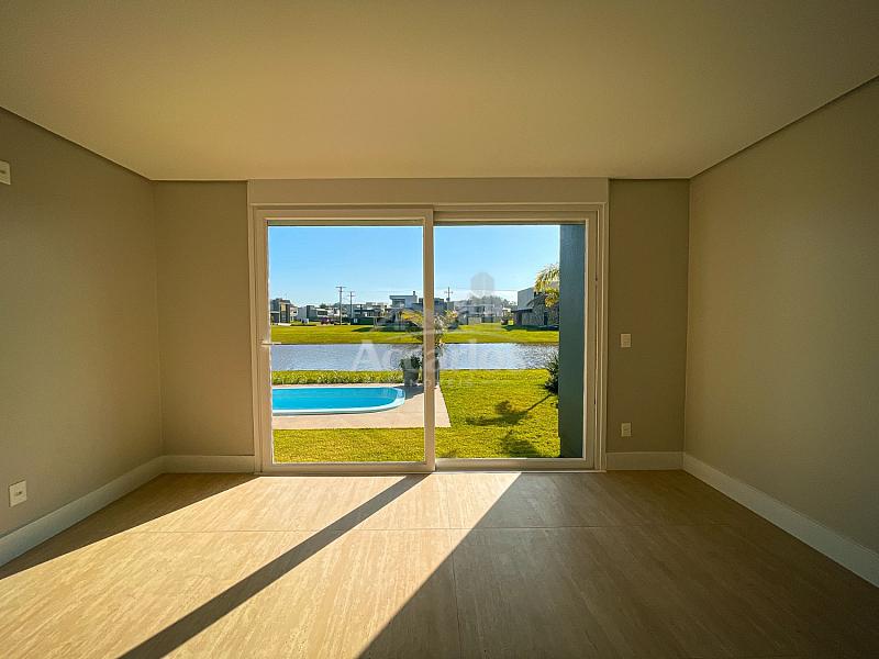 Bel�ssima casa em condominio Reserva das �guas 34