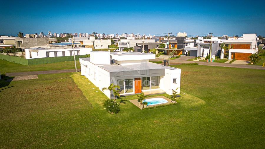 Bel�ssima casa em condominio Reserva das �guas 38