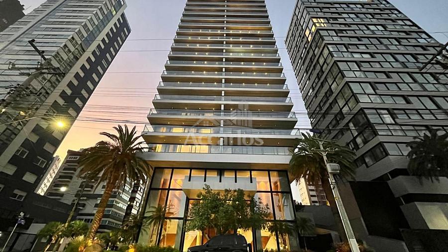 Bel�ssimo apartamento com excelente Localiza��o em Torres. 1
