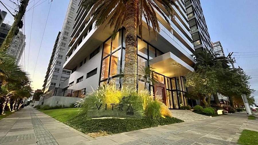 Bel�ssimo apartamento com excelente Localiza��o em Torres. 3