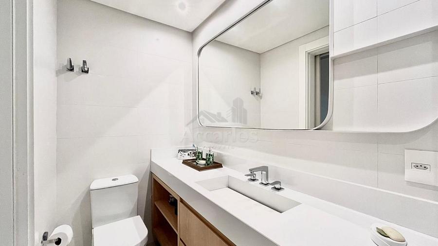 Bel�ssimo apartamento com excelente Localiza��o em Torres. 45