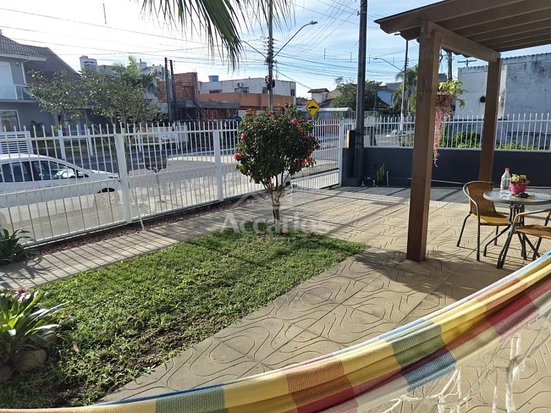 Casa 3 dormit�rios 30
