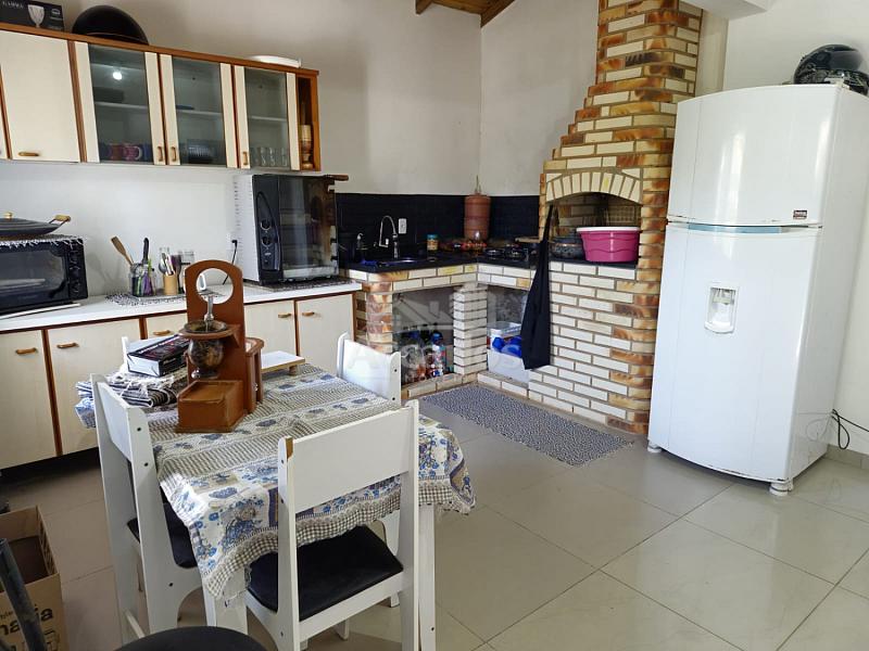 Casa 3 dormit�rios 42