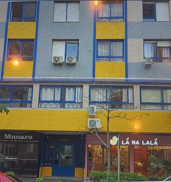 APTO. EDIFICIO MARINA  � 250 METROS DO MAR NO CENTRO 2