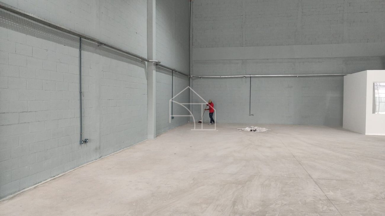 Depósito-Galpão, 832 m² - Foto 2
