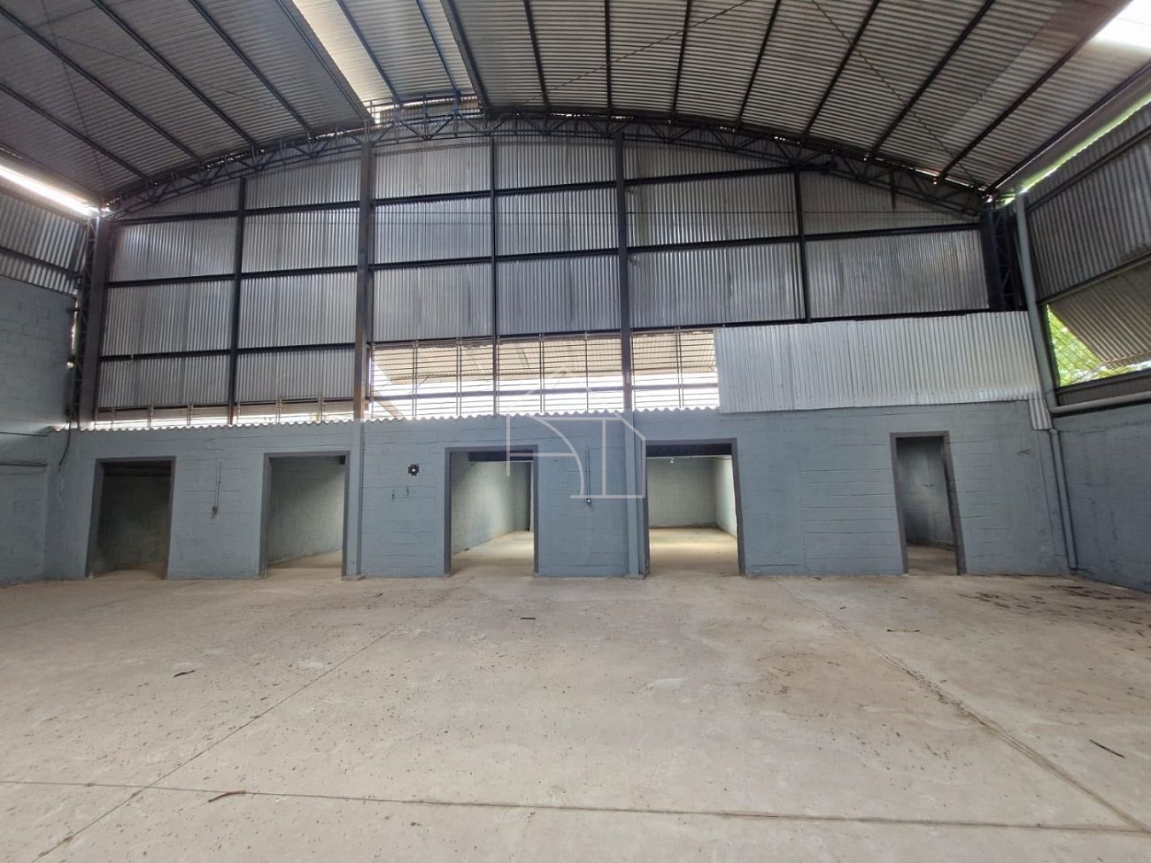 Depósito-Galpão, 660 m² - Foto 2