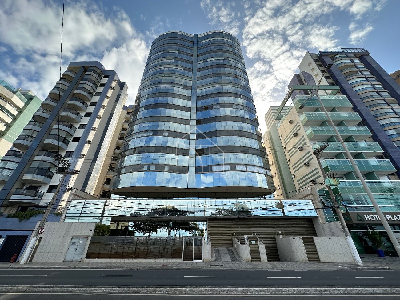 APARTAMENTO DE 4 SUITES, 273m2, SOL DA MANHÃ, FRENTE PARA O MAR, PRAIA DA COSTA