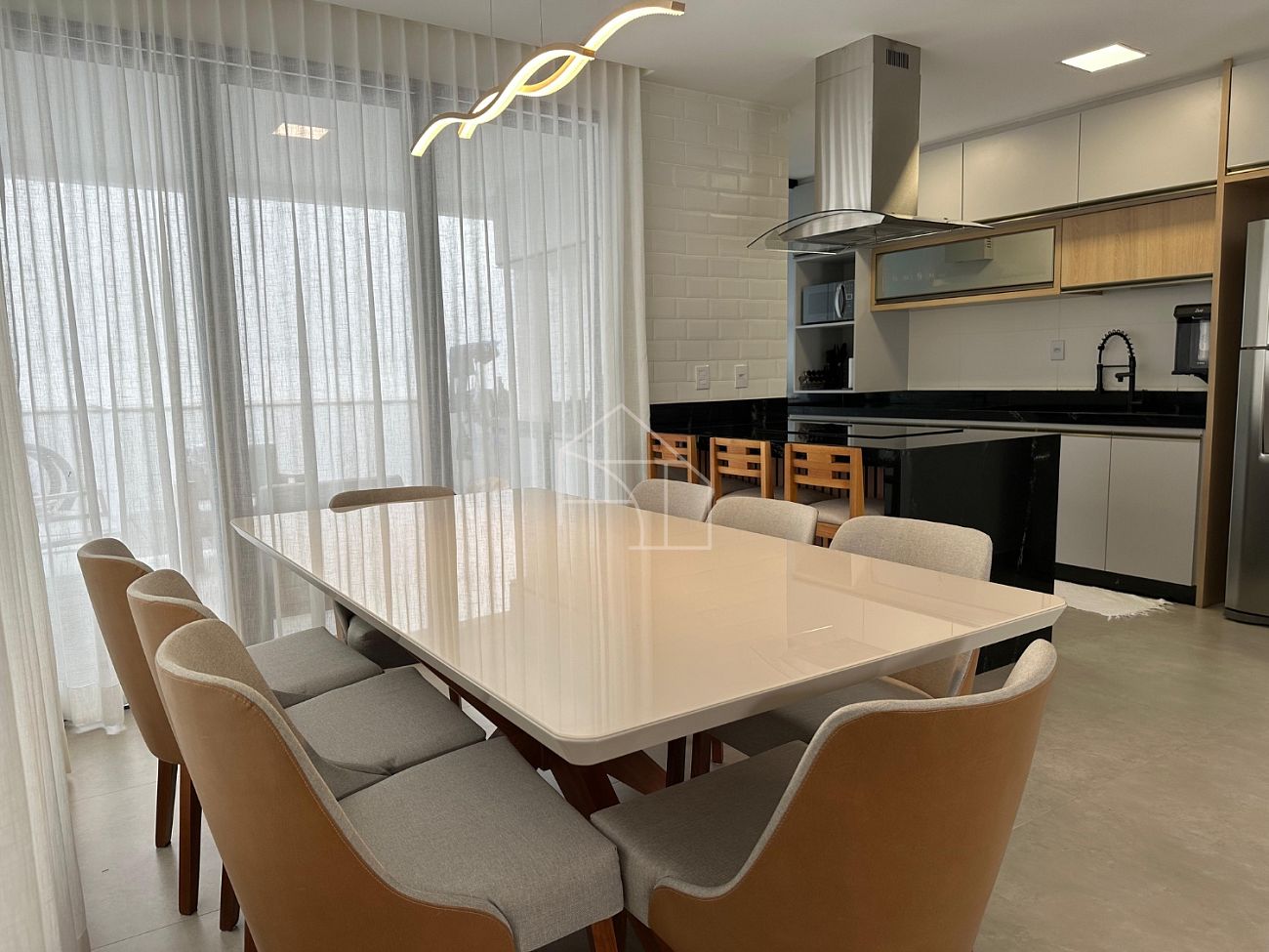 Casa à venda com 3 quartos, 83m² - Foto 2