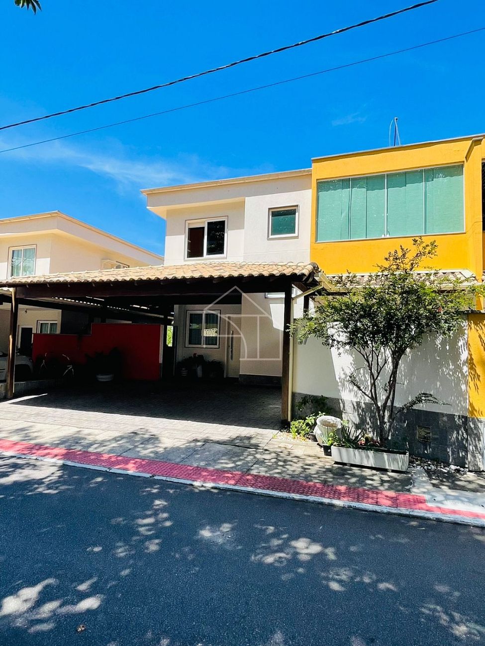 CASA TRIPLEX NO ALDEIA DOS MARABAS