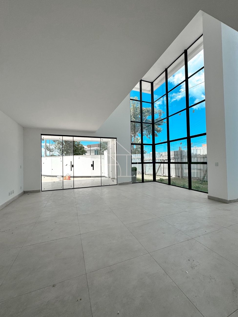 Casa de Condomínio à venda com 3 quartos, 250m² - Foto 7