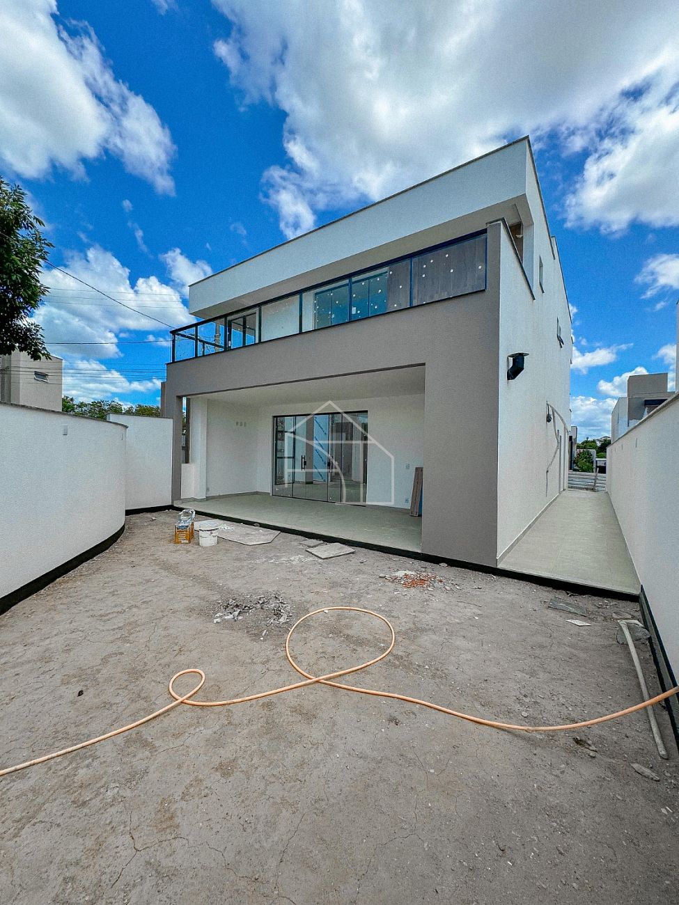 Casa de Condomínio à venda com 3 quartos, 250m² - Foto 5