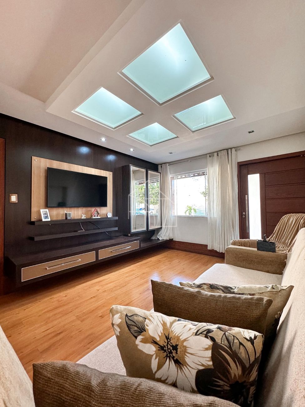 Casa de Condomínio à venda com 3 quartos, 200m² - Foto 5