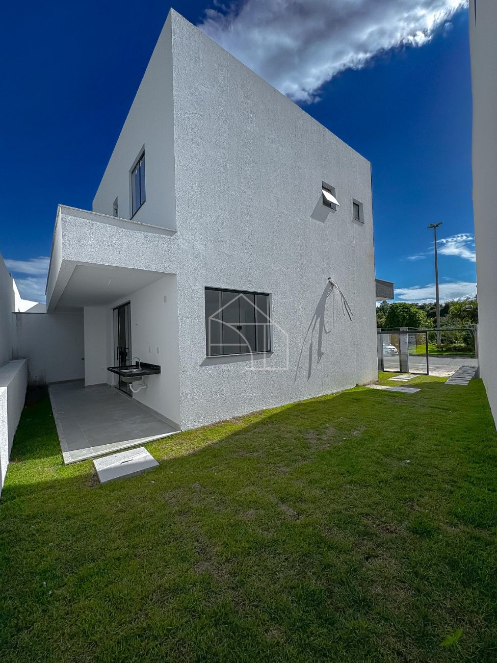 Casa à venda com 4 quartos, 138m² - Foto 4