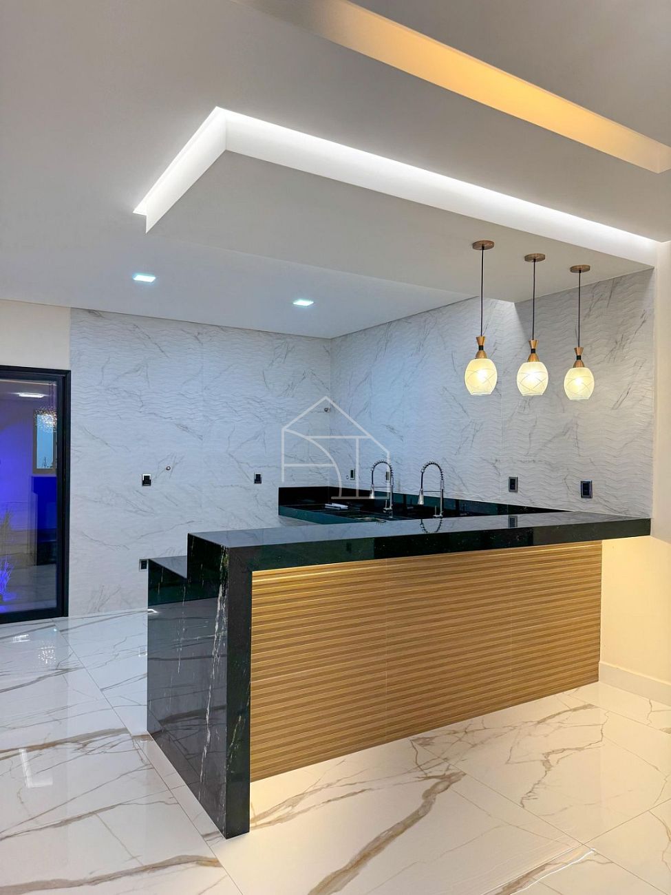 Casa de Condomínio à venda com 4 quartos, 350m² - Foto 13
