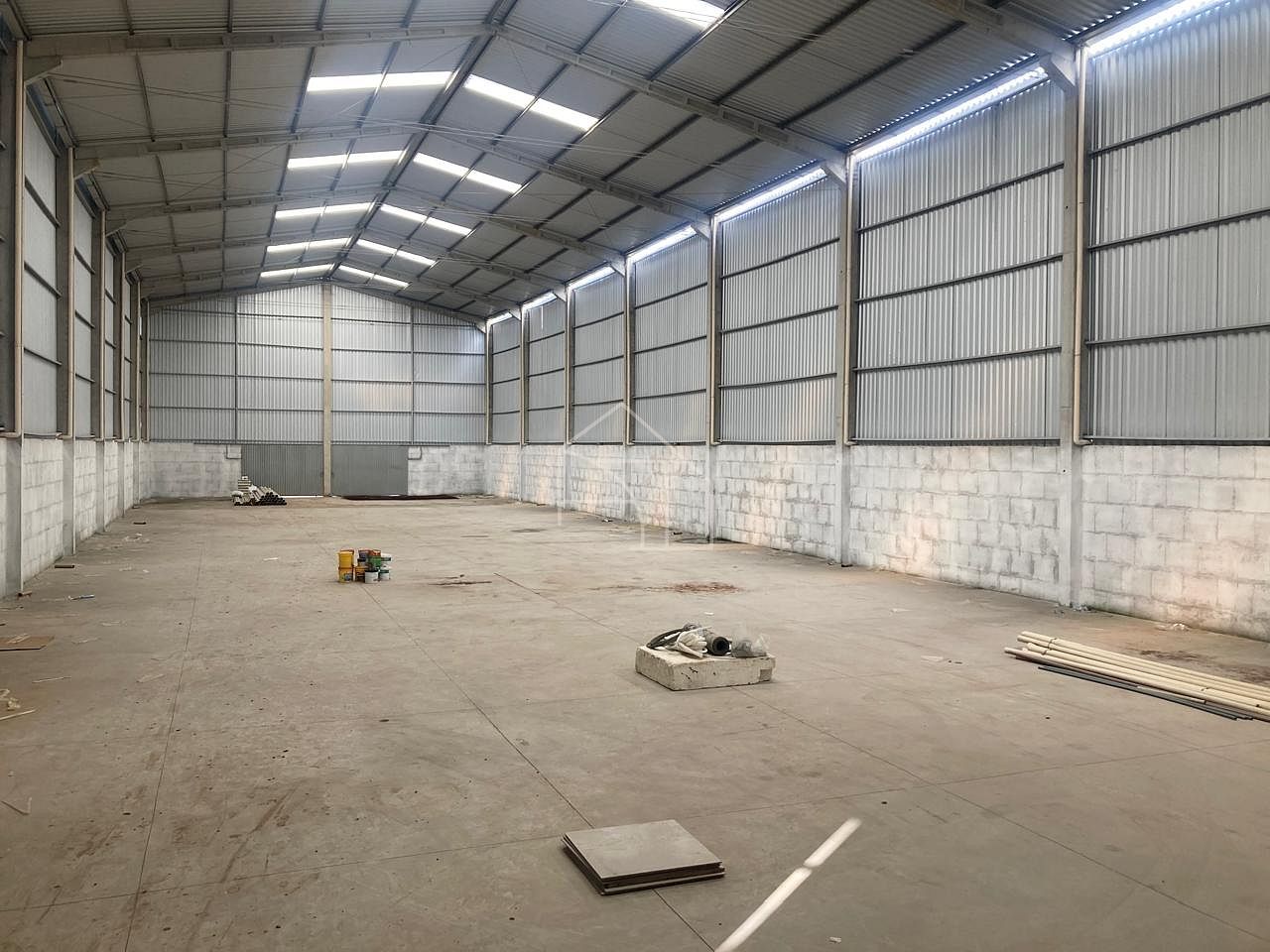 Depósito-Galpão-Armazém para alugar, 1440m² - Foto 2