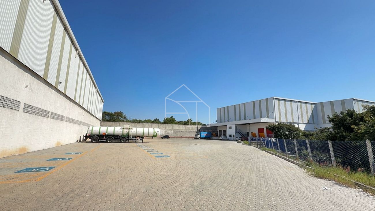 Depósito-Galpão-Armazém para alugar, 1500m² - Foto 4