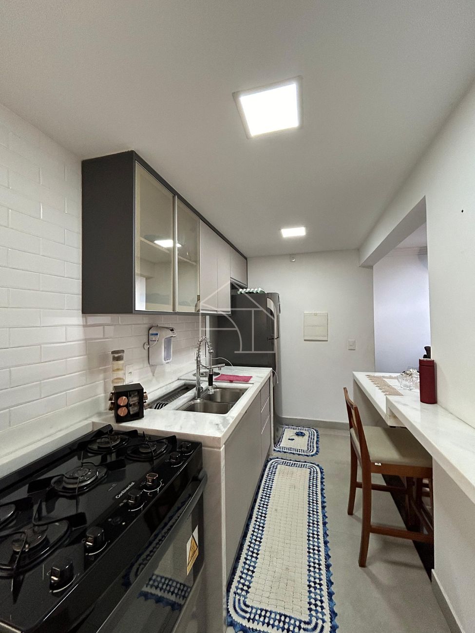 Apartamento à venda com 3 quartos, 107m² - Foto 9