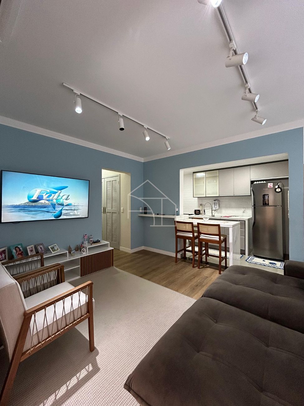 Apartamento à venda com 3 quartos, 107m² - Foto 2