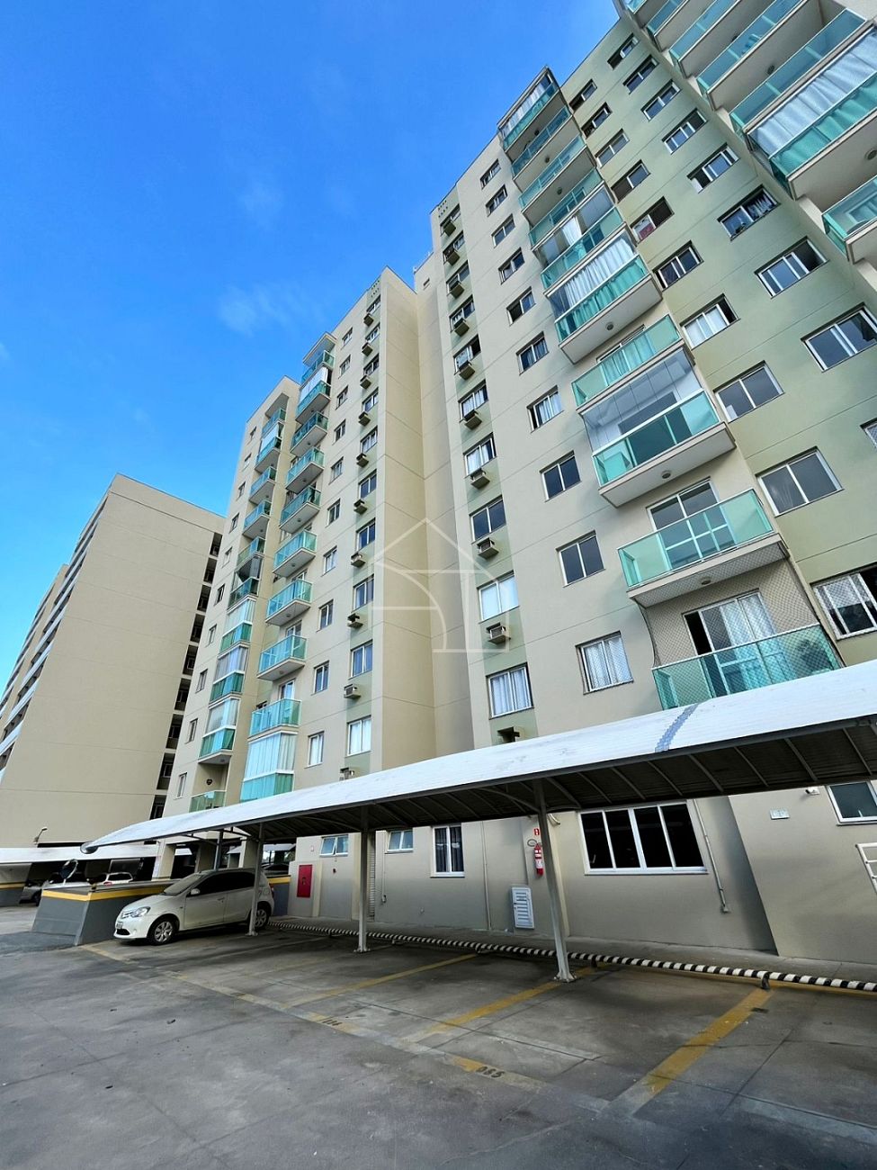 Apartamento à venda com 2 quartos, 57m² - Foto 1
