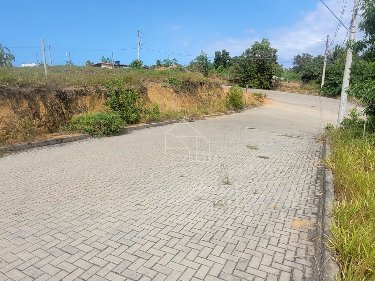 Terreno à venda, 300m² - Foto 1