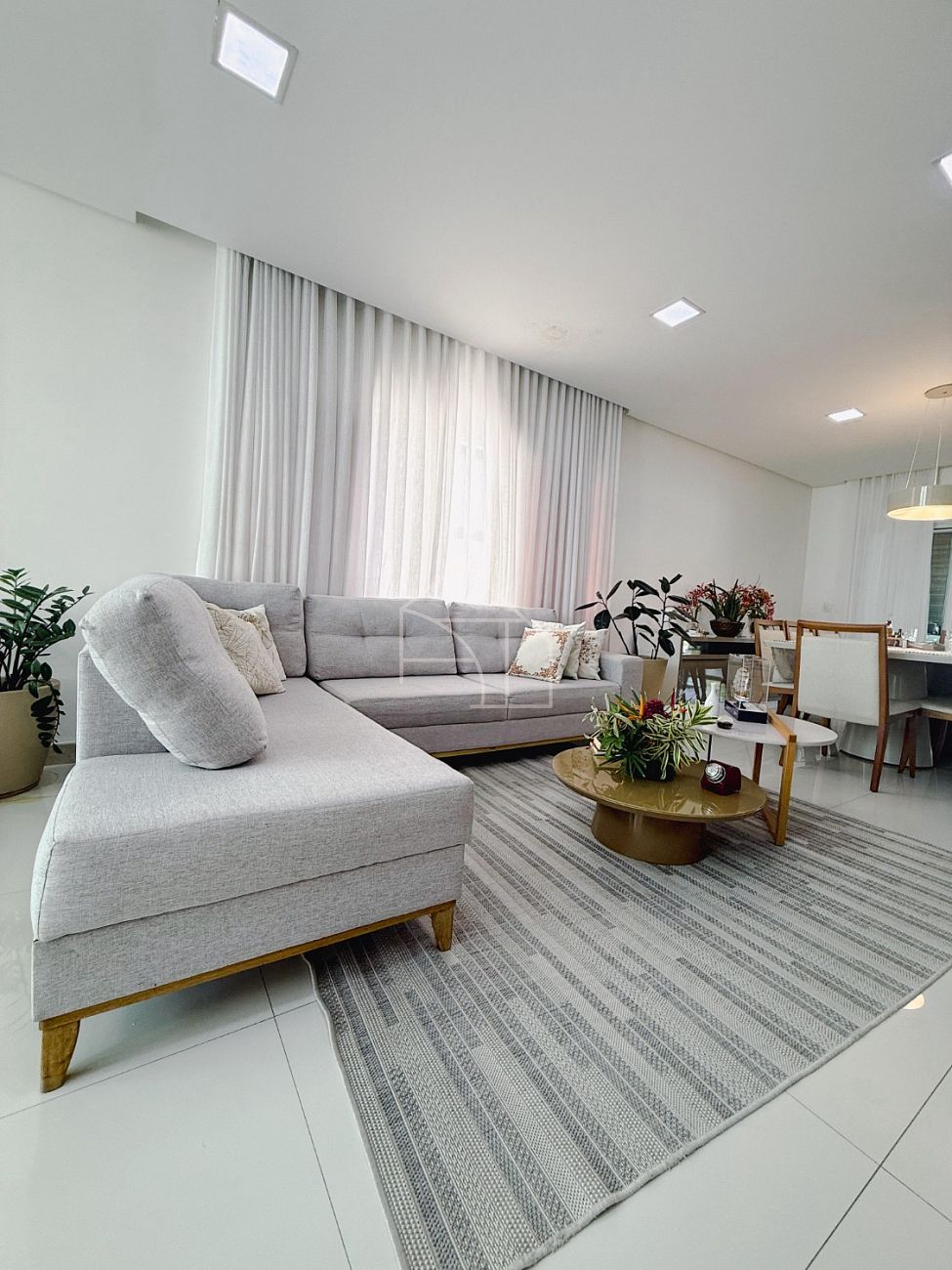 Casa, 4 quartos, 295 m² - Foto 4