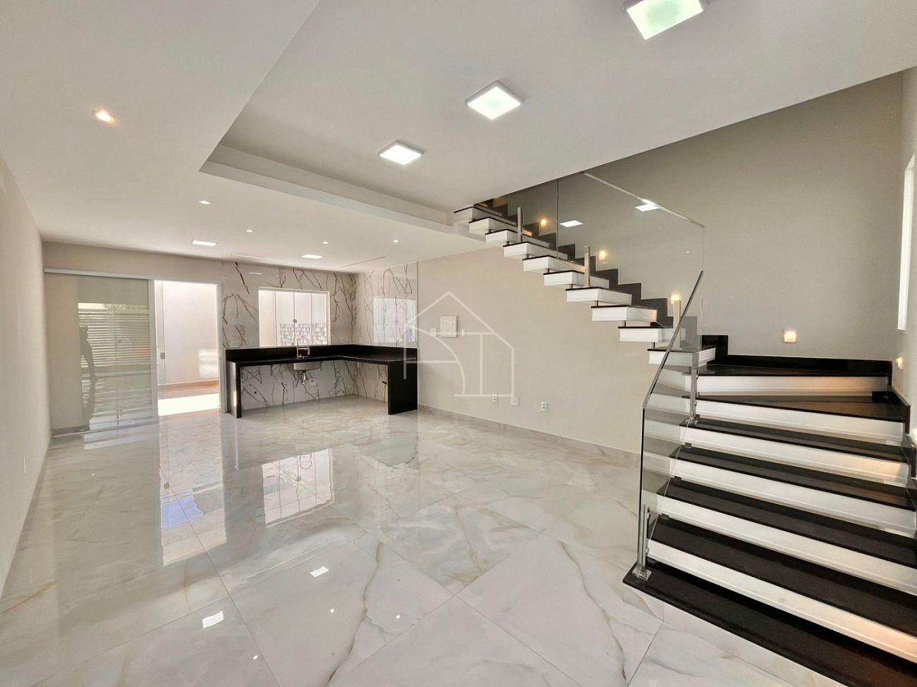 Casa, 3 quartos, 121 m² - Foto 4