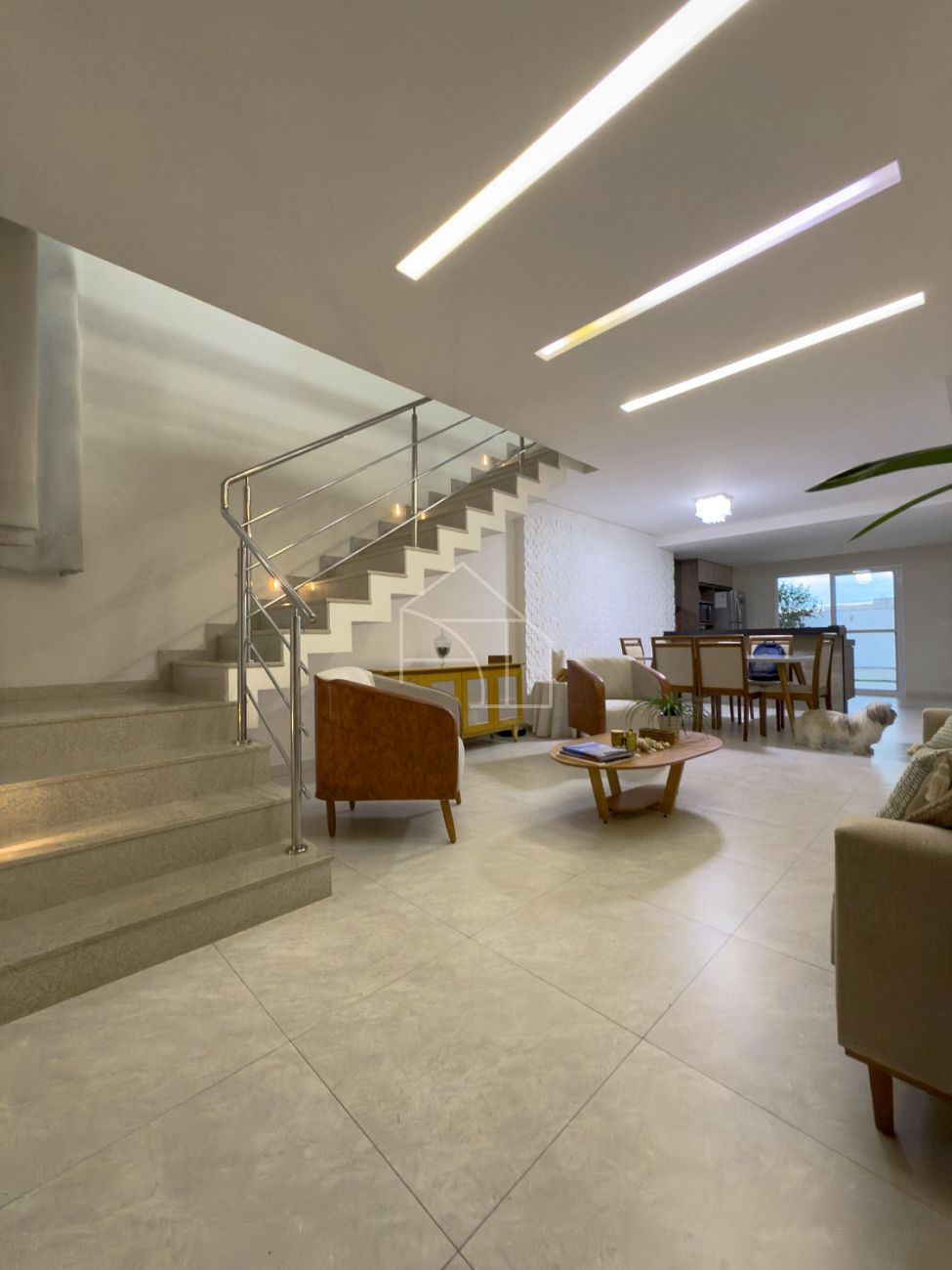 Casa de Condomínio à venda com 4 quartos, 268m² - Foto 4