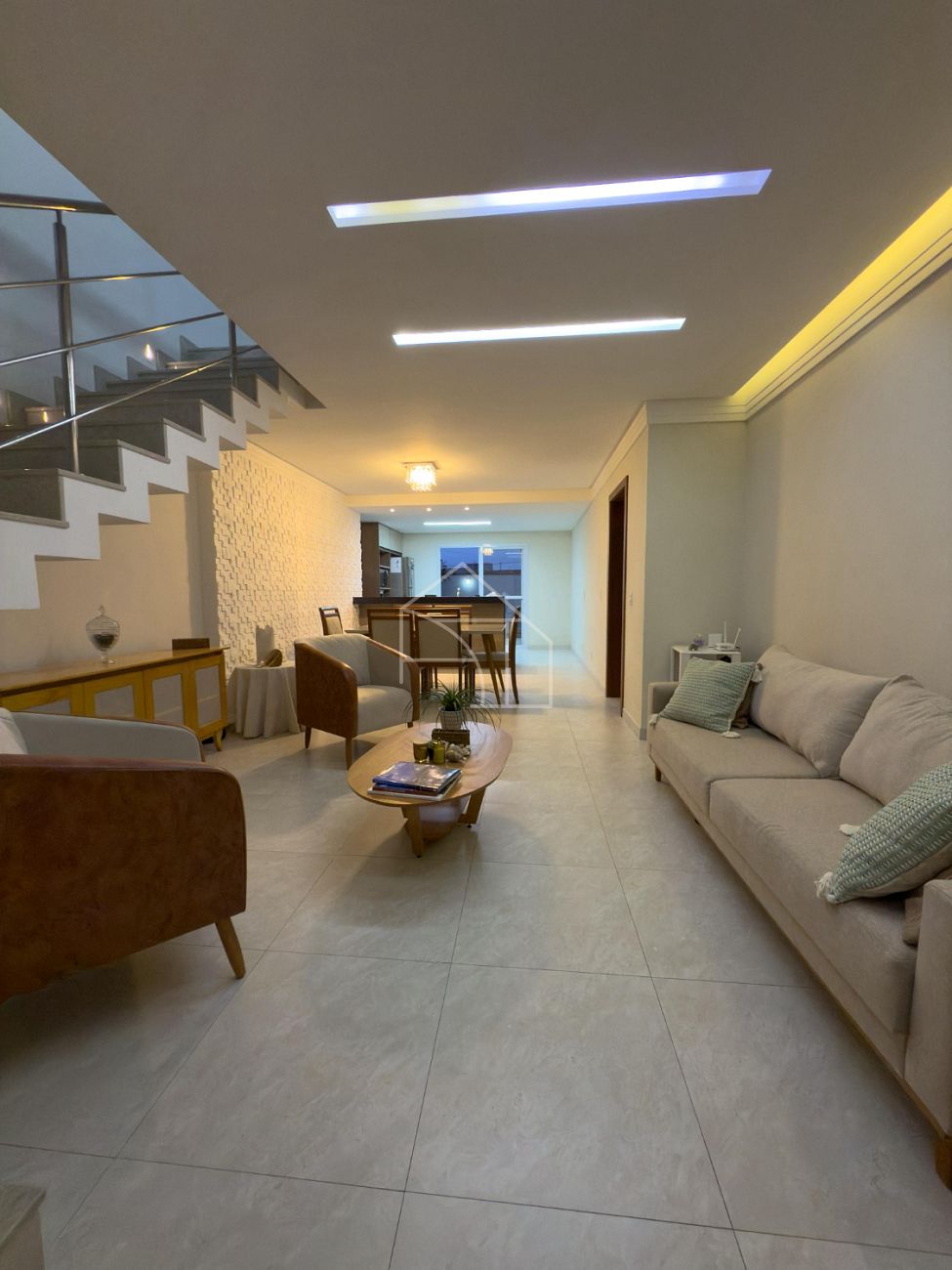Casa de Condomínio à venda com 4 quartos, 268m² - Foto 5