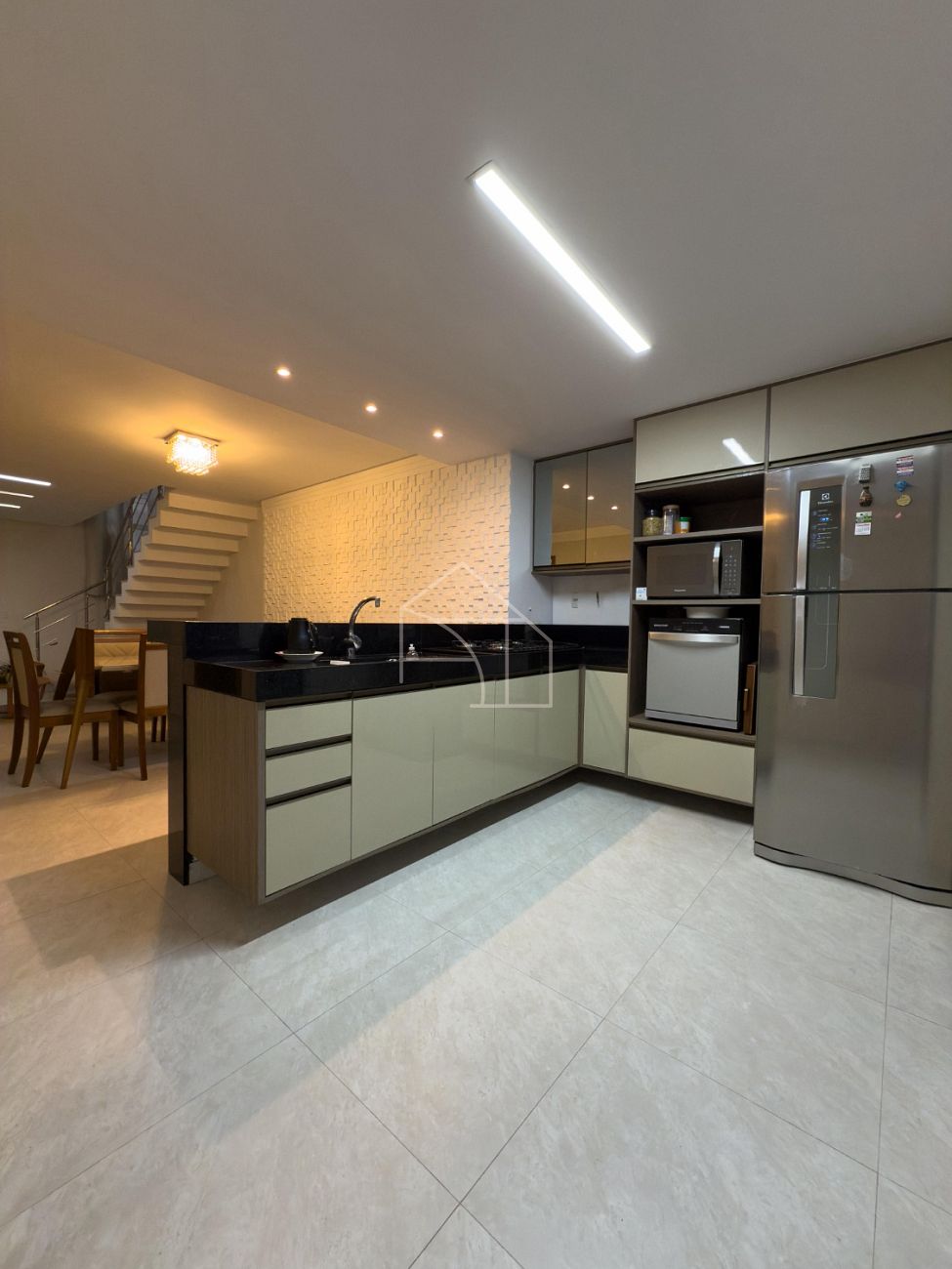 Casa de Condomínio à venda com 4 quartos, 268m² - Foto 10