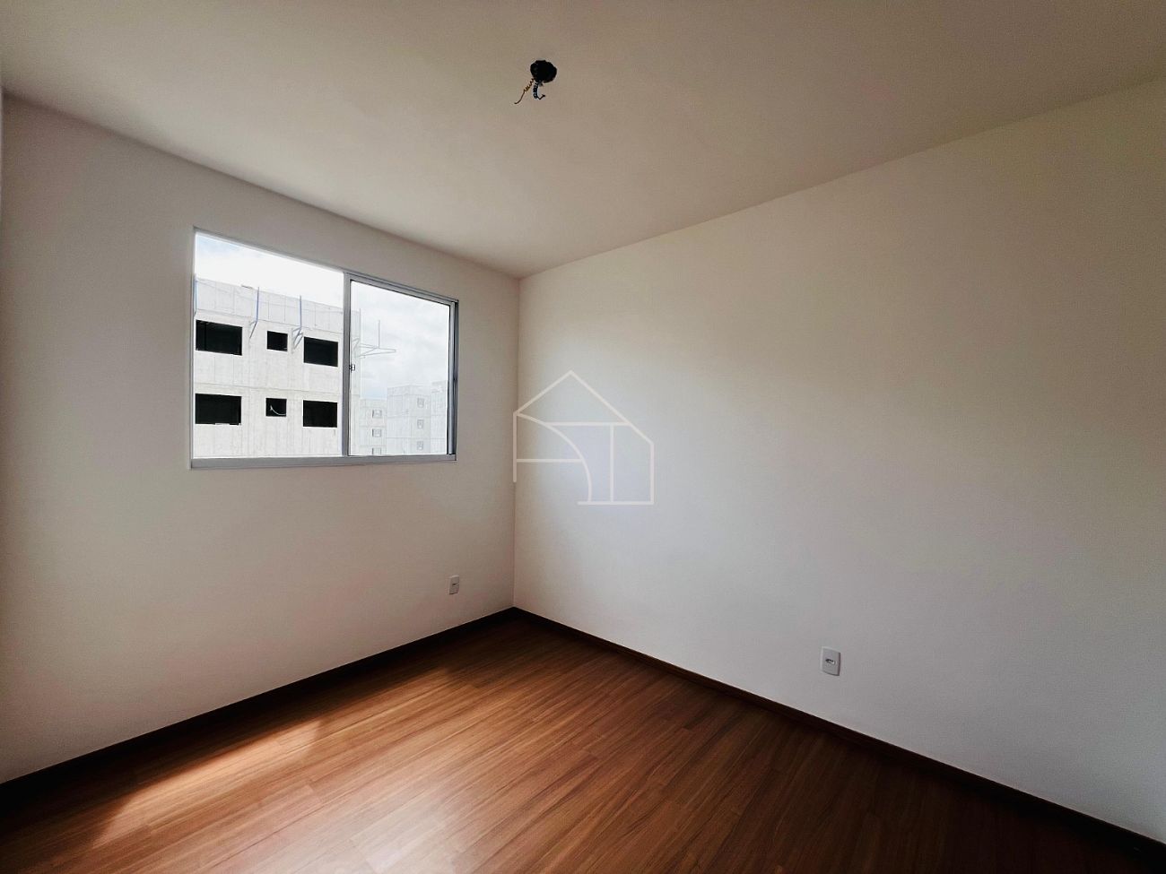 Apartamento à venda com 2 quartos, 42m² - Foto 3