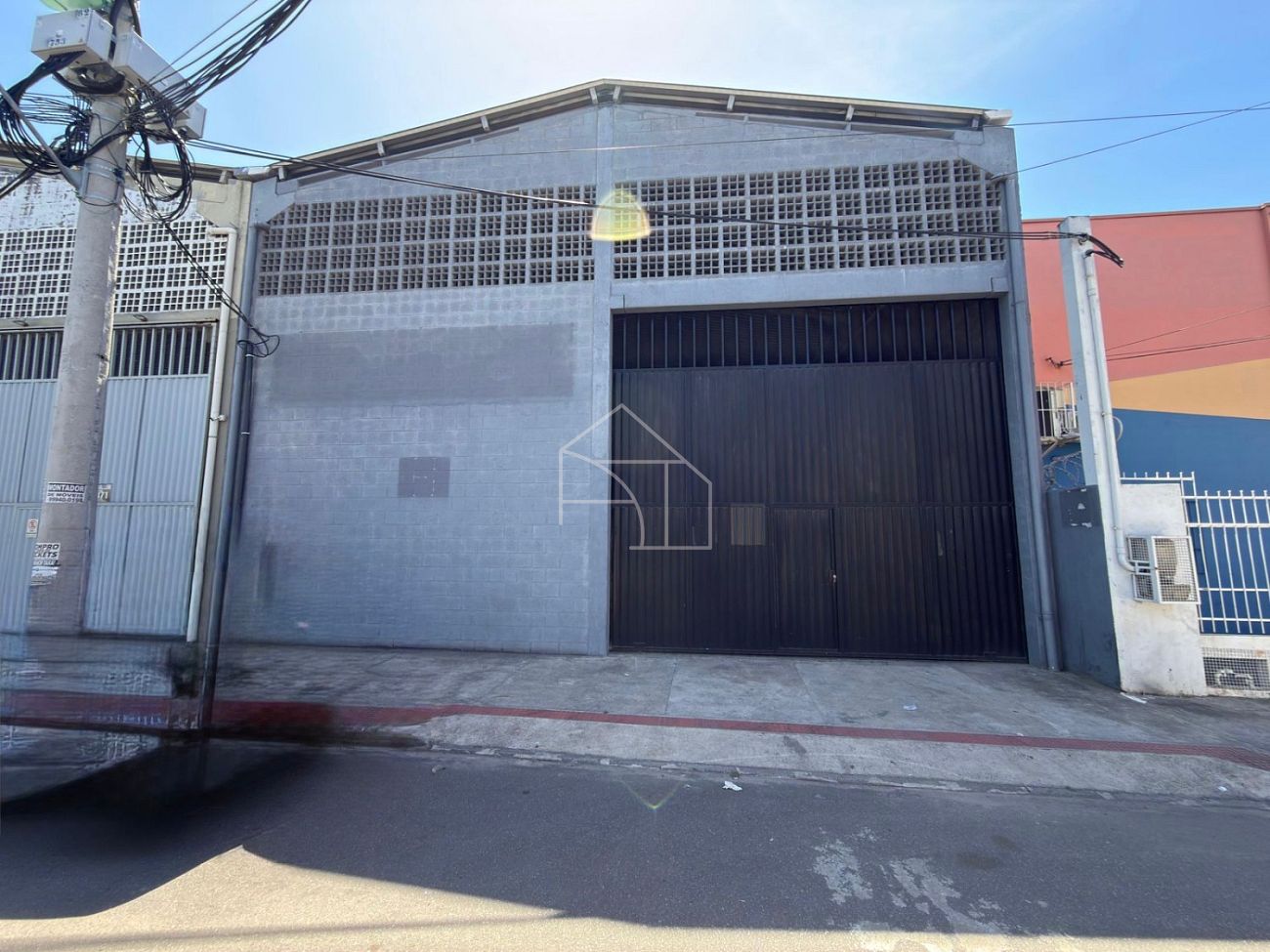 Depósito-Galpão, 300 m² - Foto 1