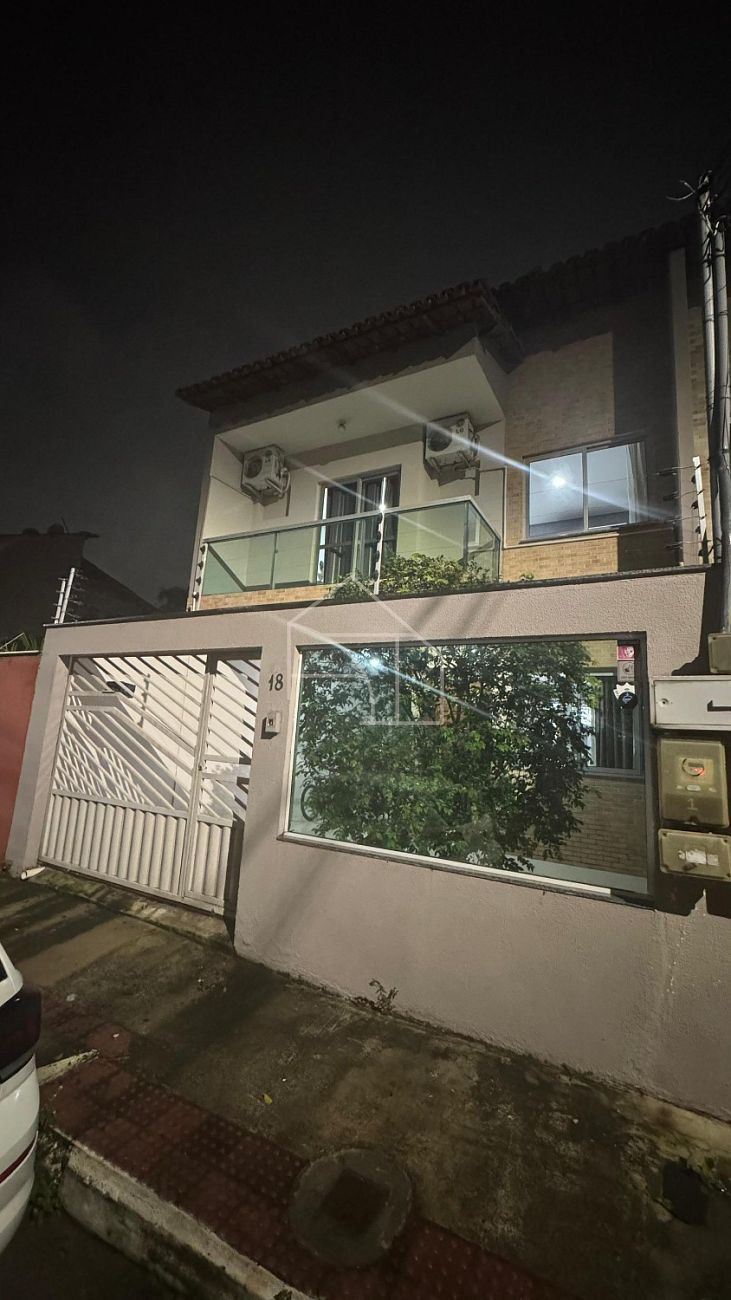 Casa, 3 quartos, 114 m² - Foto 1