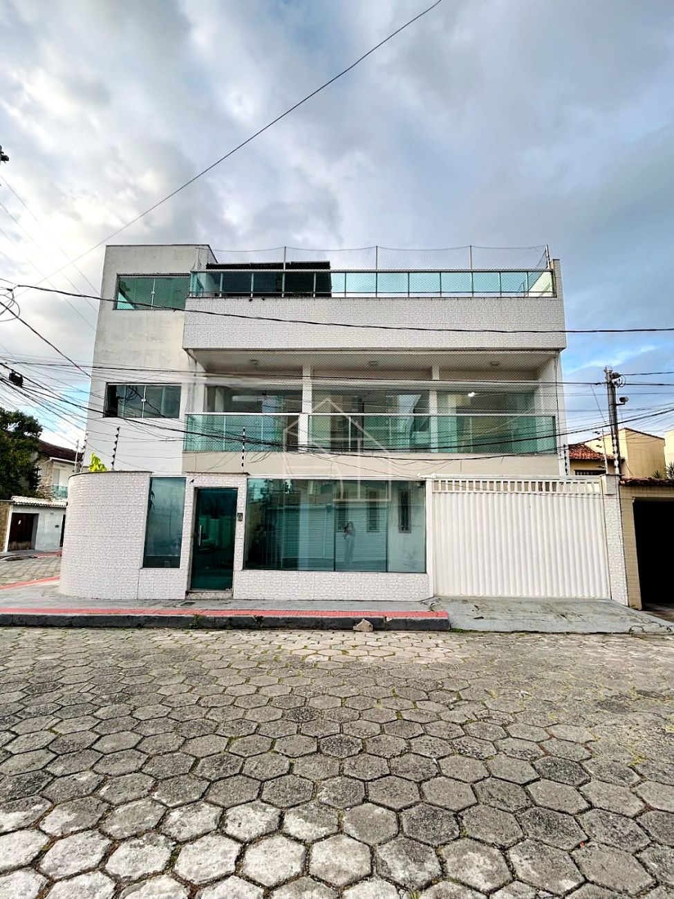 Casa, 4 quartos, 206 m² - Foto 1