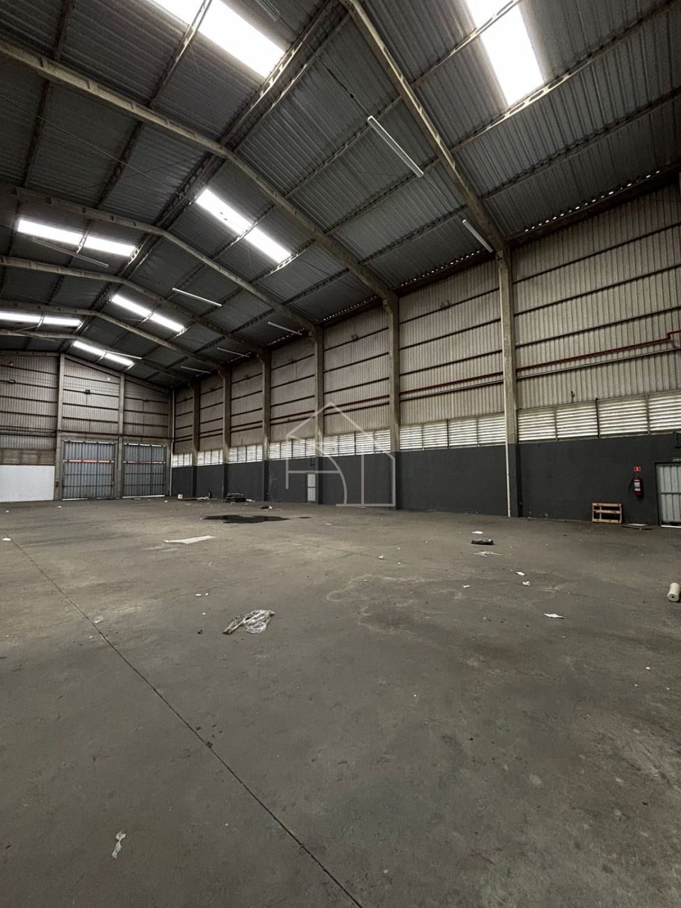 Depósito-Galpão, 1900 m² - Foto 2