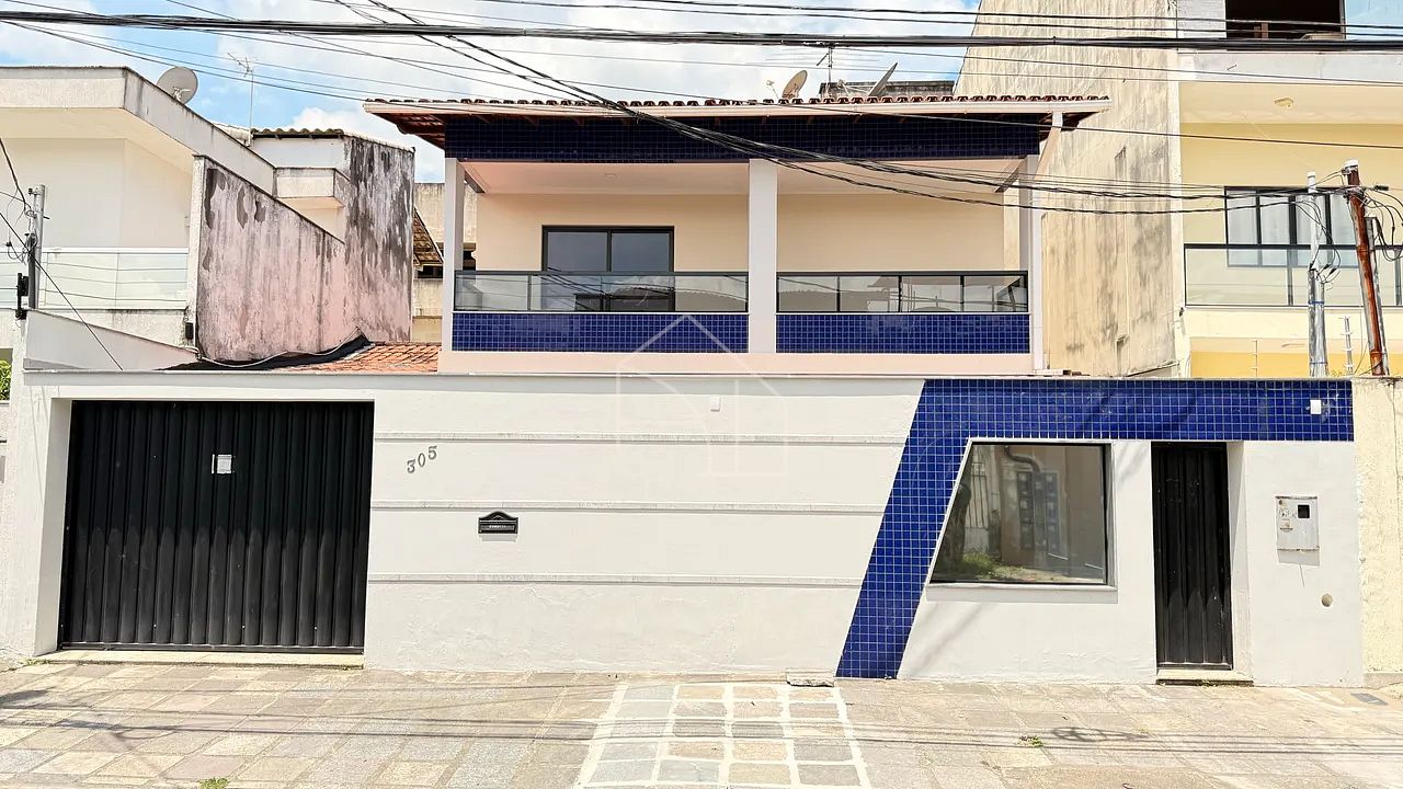 Casa, 5 quartos, 280 m² - Foto 1