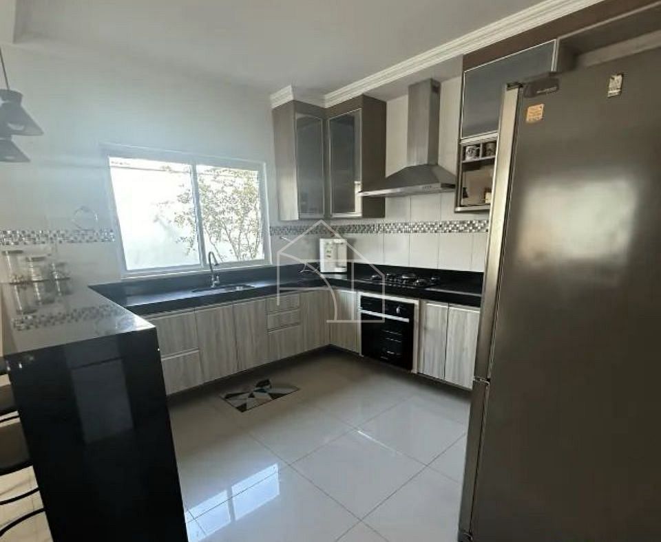 Casa, 3 quartos, 200 m² - Foto 7