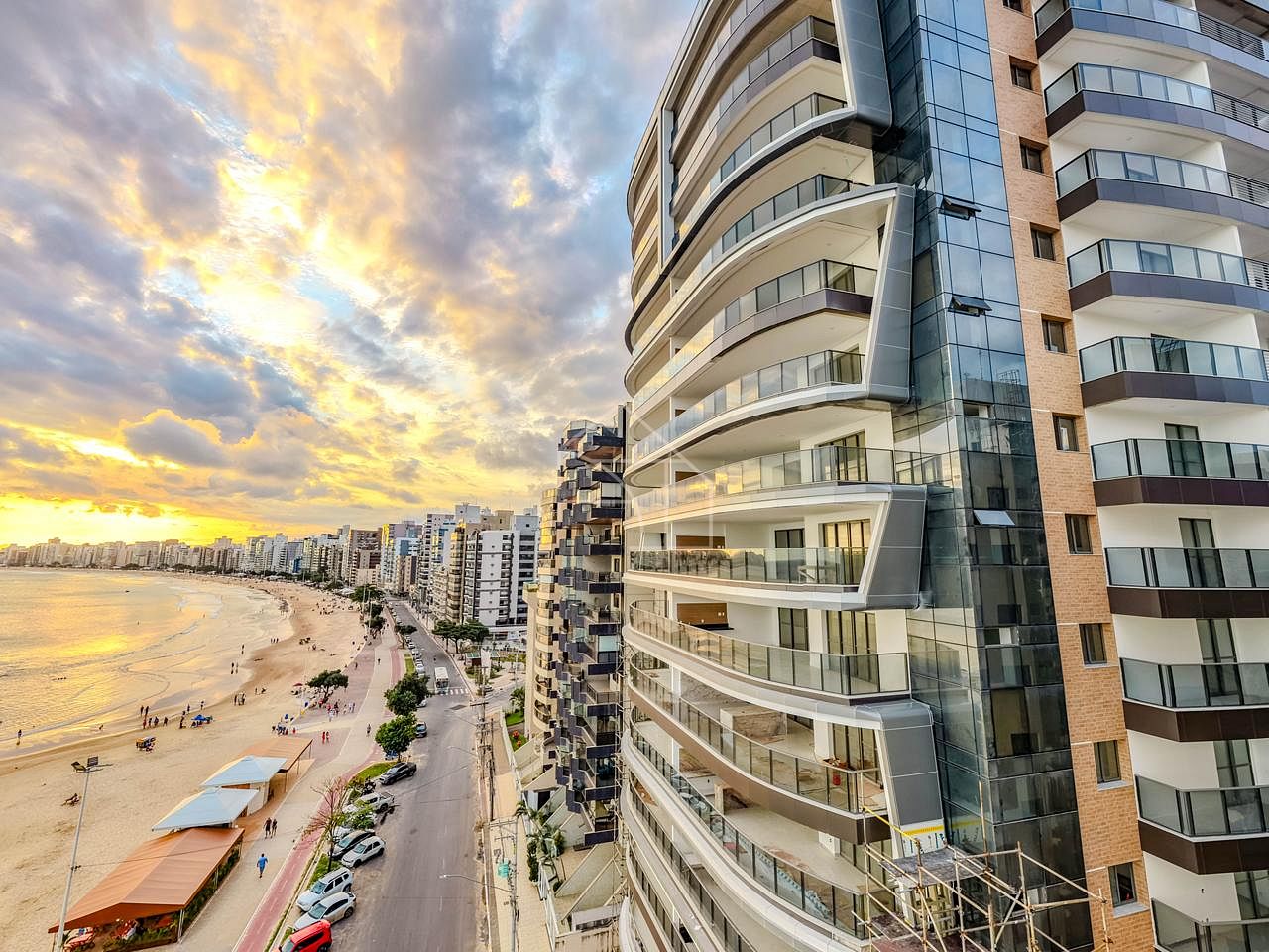 Apartamento, 4 quartos, 206 m² - Foto 2