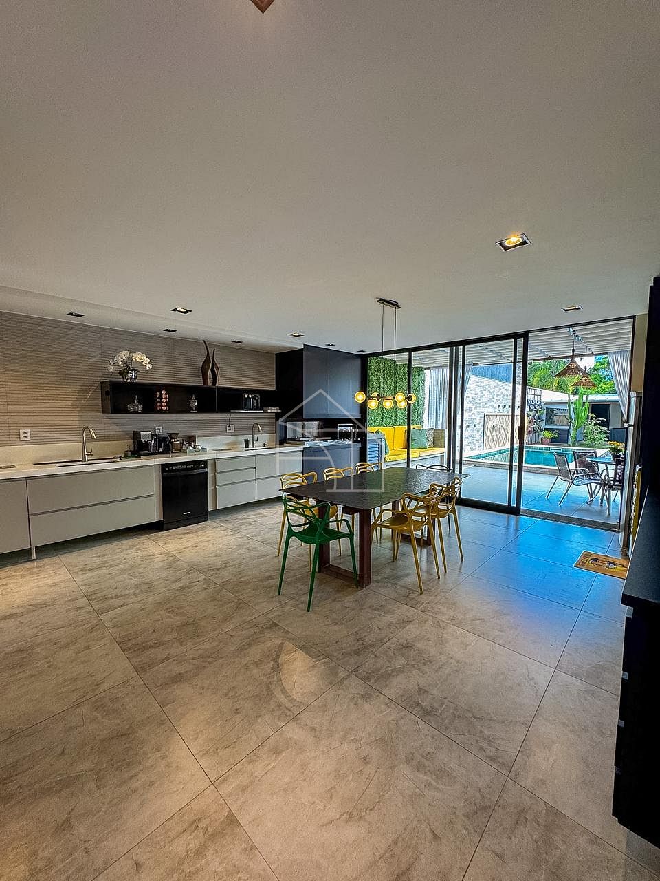 Casa, 3 quartos, 247 m² - Foto 10