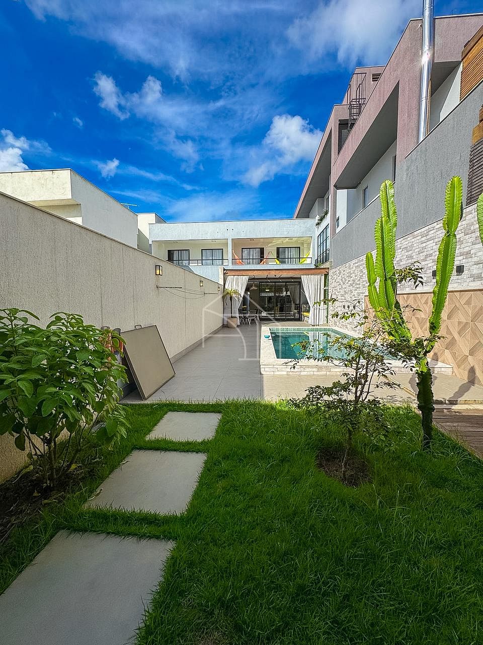 Casa, 3 quartos, 247 m² - Foto 7