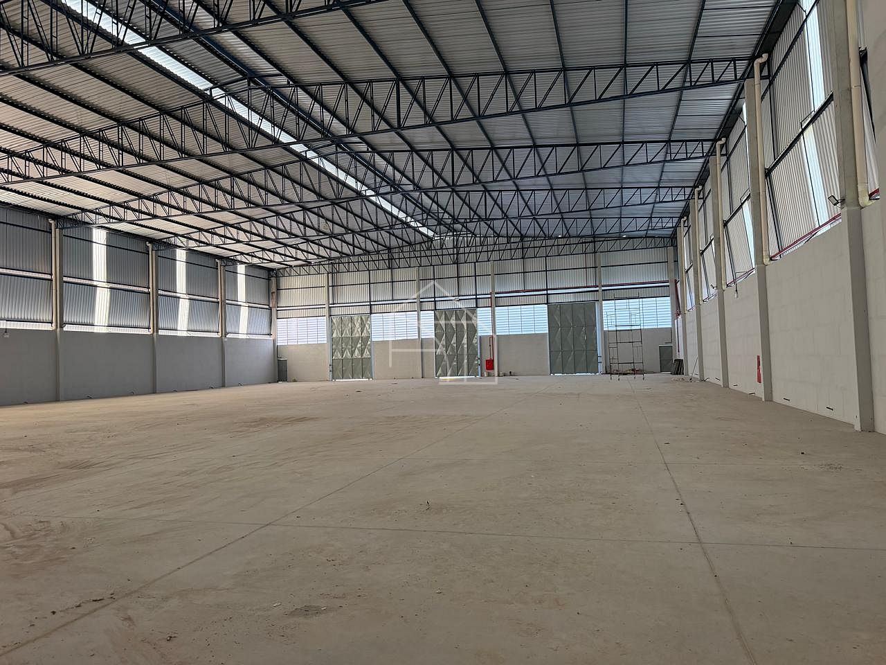 Depósito-Galpão, 2100 m² - Foto 1