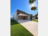 Casa Linear de 4 Quartos com 3 Su�tes � Alphaville Jacuhy 3