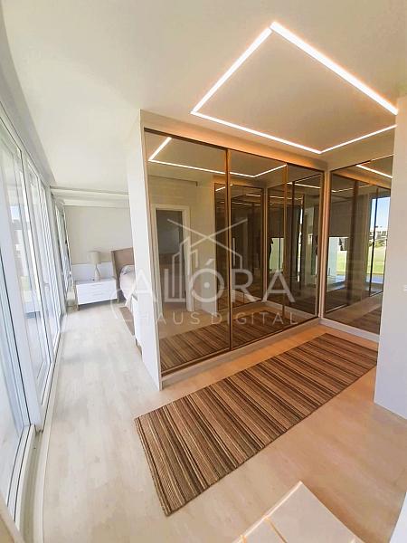 Uma residência que redefine luxo: 577m² de exclusividade, sofisticação e vista para o lago em condomínio fechado. — foto 15