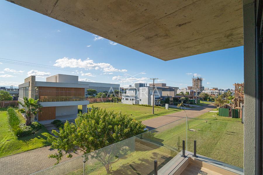 Viva o auge da sofisticação: uma residência que redefine o conceito de luxo em Torres. — foto 50