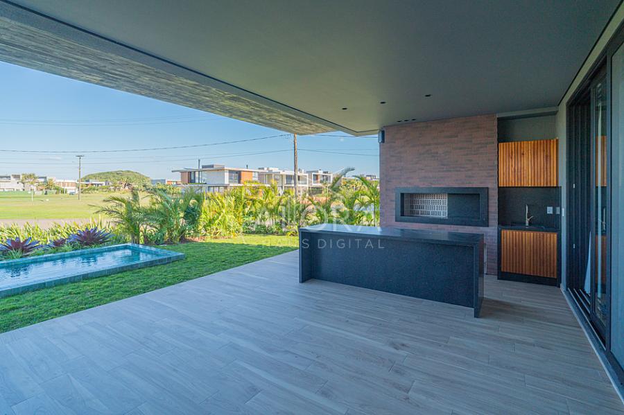 Viva o auge da sofisticação: uma residência que redefine o conceito de luxo em Torres. — foto 55