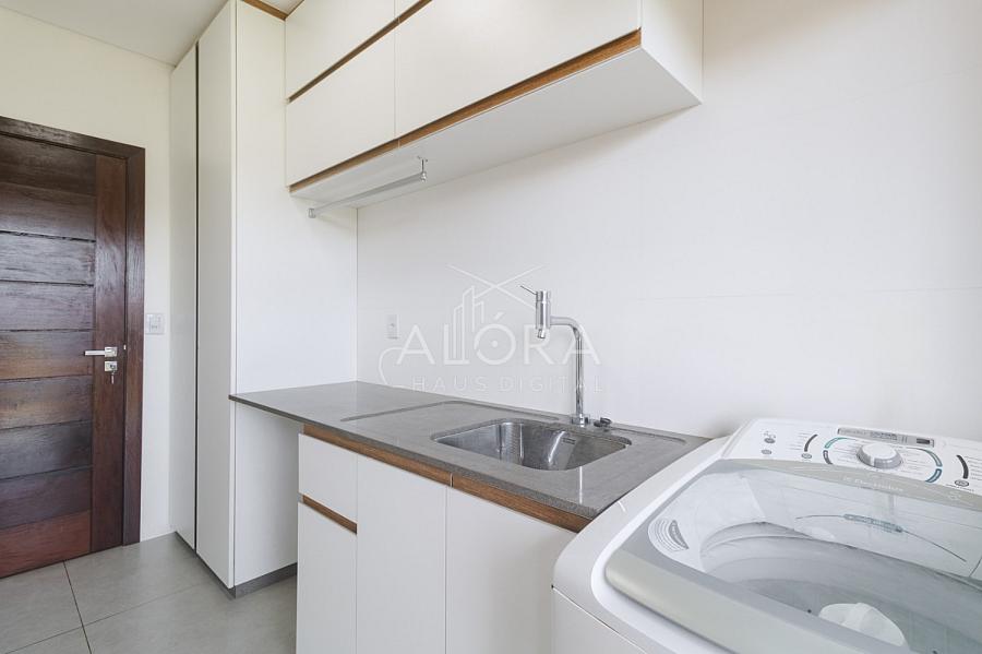 Viva o equilíbrio perfeito entre conforto, exclusividade e sofisticação em uma residência que redefine o conceito de lar. — foto 25